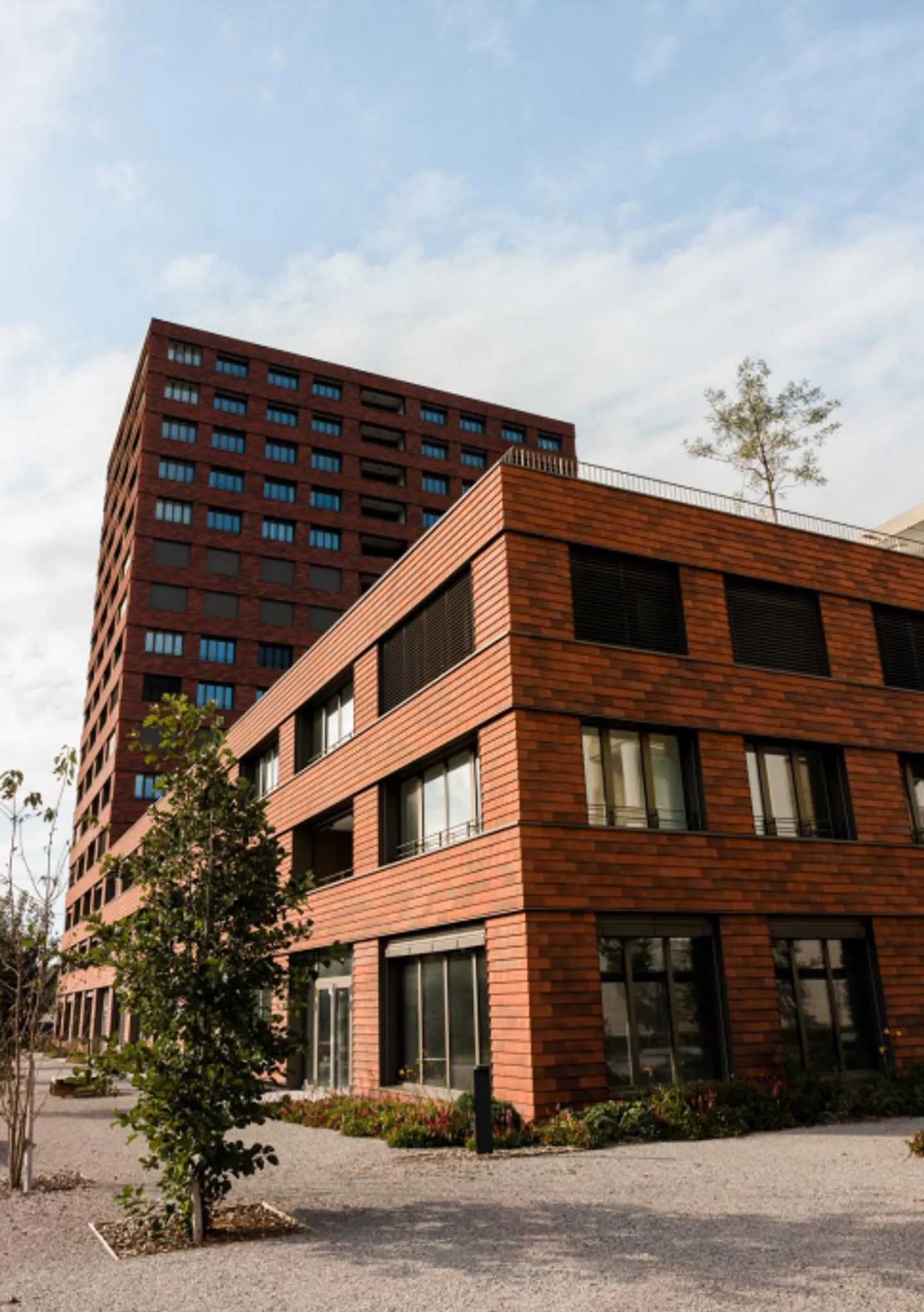 Administrative spaces in the eco-district of the Old Paper Mill in Marly! - Photo 1 of 5