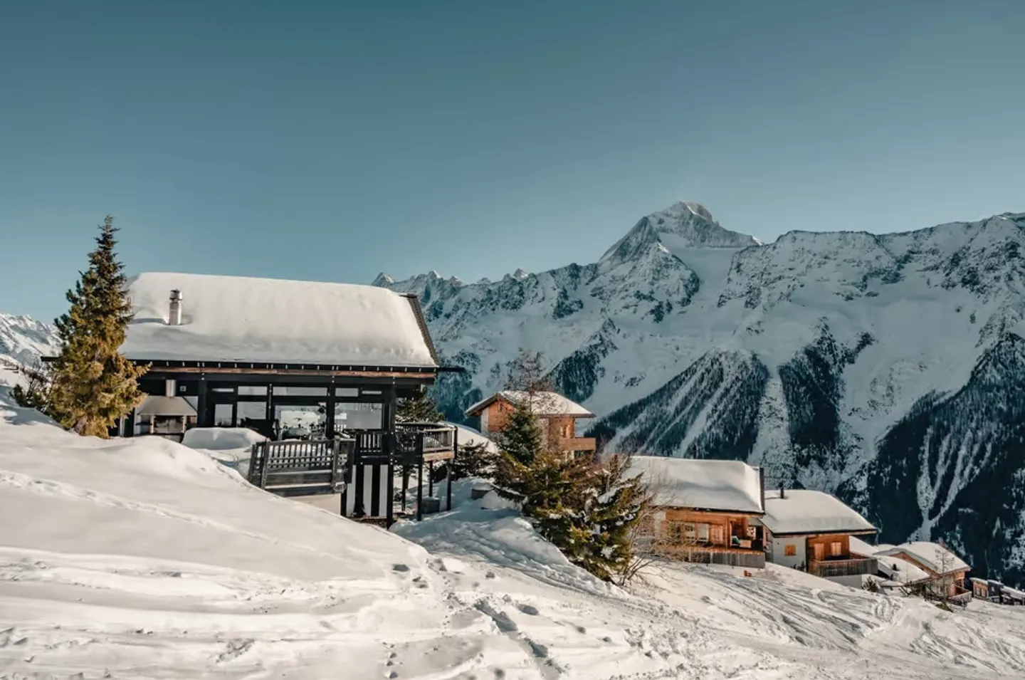 Charming Alpine Chalet in Wiler (Lötschen) - Stunning Mountain Views - Foto 2 di 13