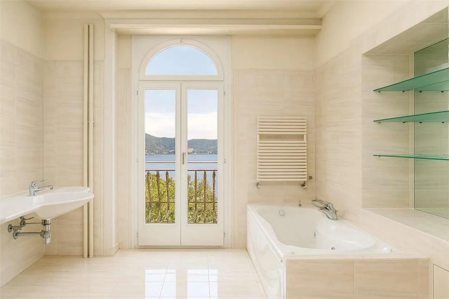 Attika mit 4,5 Zimmern in Lugano Ruvigliana mit Seeblick - Foto 5 von 10