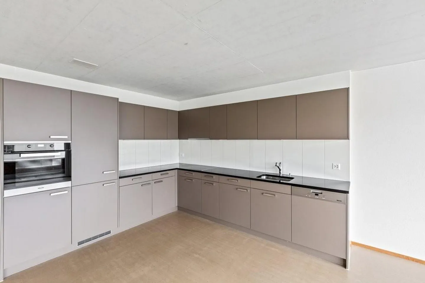 Cet appartement élégant vous attend! - Photo 3 sur 9