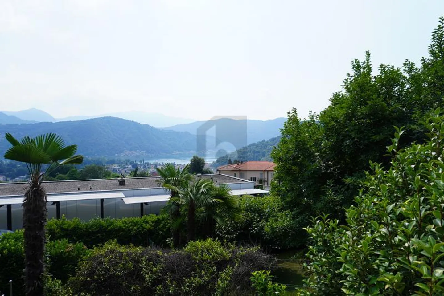 CON GIARDINO E PISCINA - Photo 4 of 6
