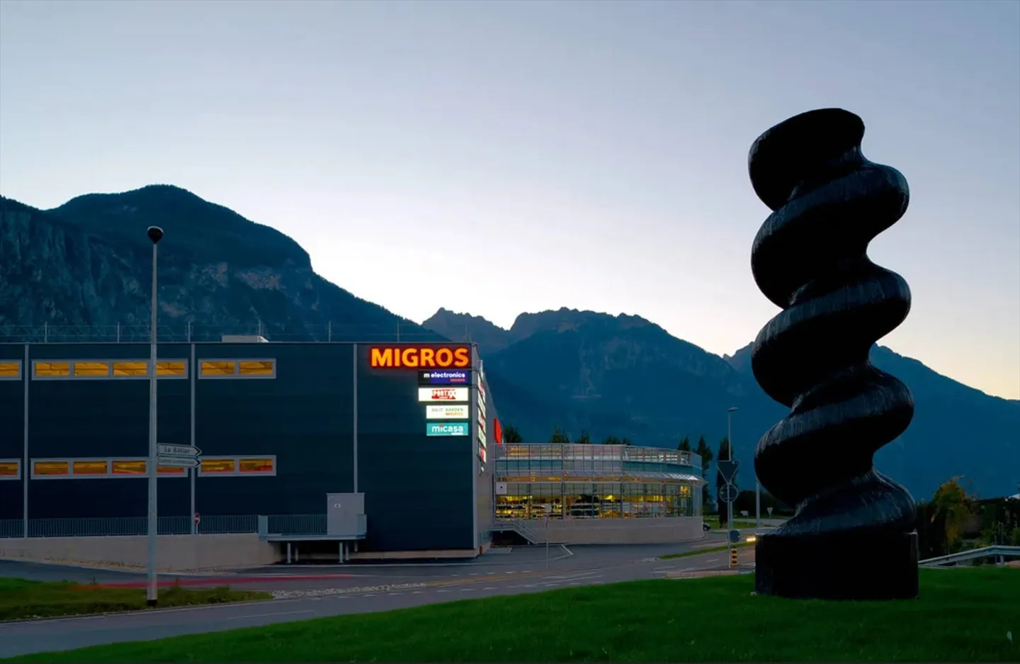 Negozio in affitto - Foto 3 di 3