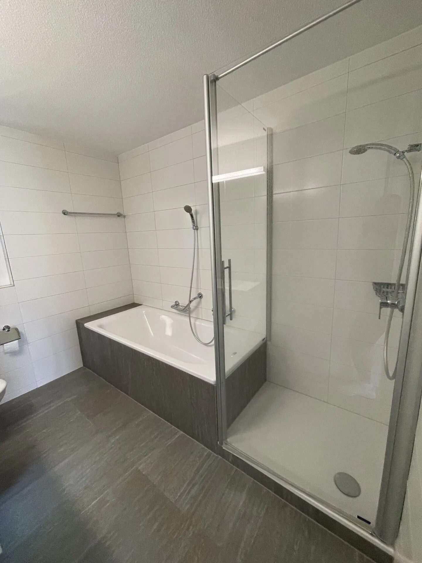 Sunny 3.5-room apartment with roof terrace - Photo 5 of 12