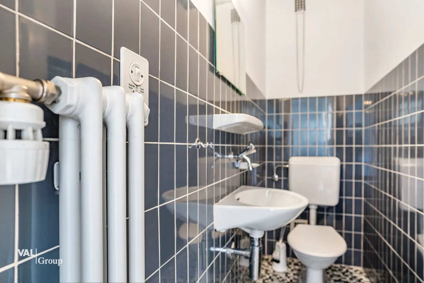 Charming and renovated, in the land of the sun - Photo 9 of 12