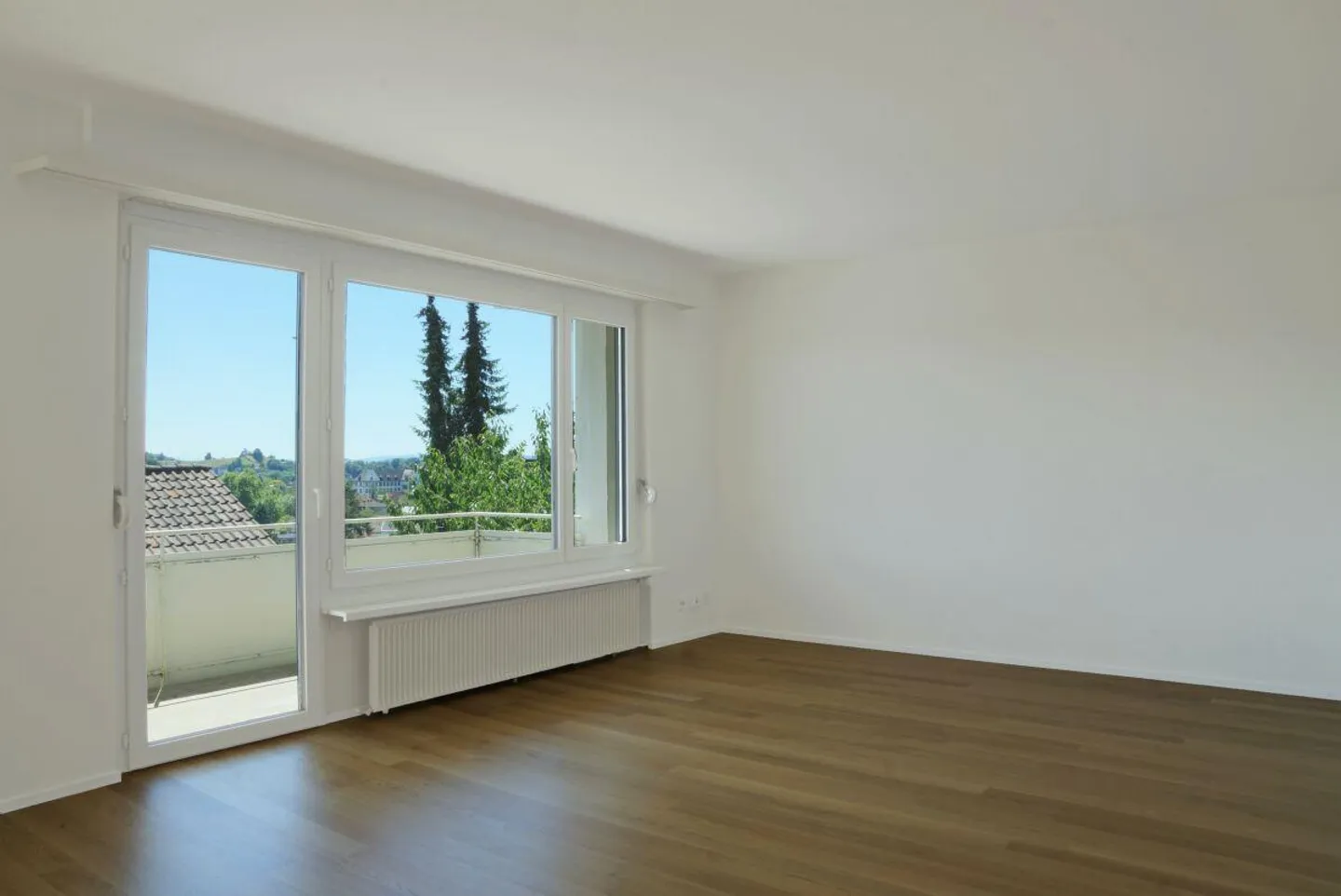 Appartement abordable dans un bon quartier résidentiel dans le quartier de Niklausen - Photo 2 sur 5