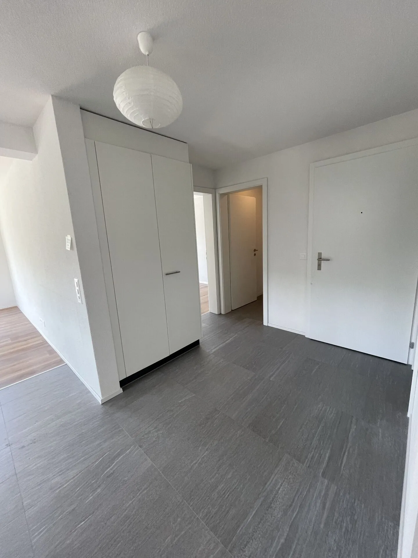 Sunny 3.5-room apartment with roof terrace - Photo 7 of 12
