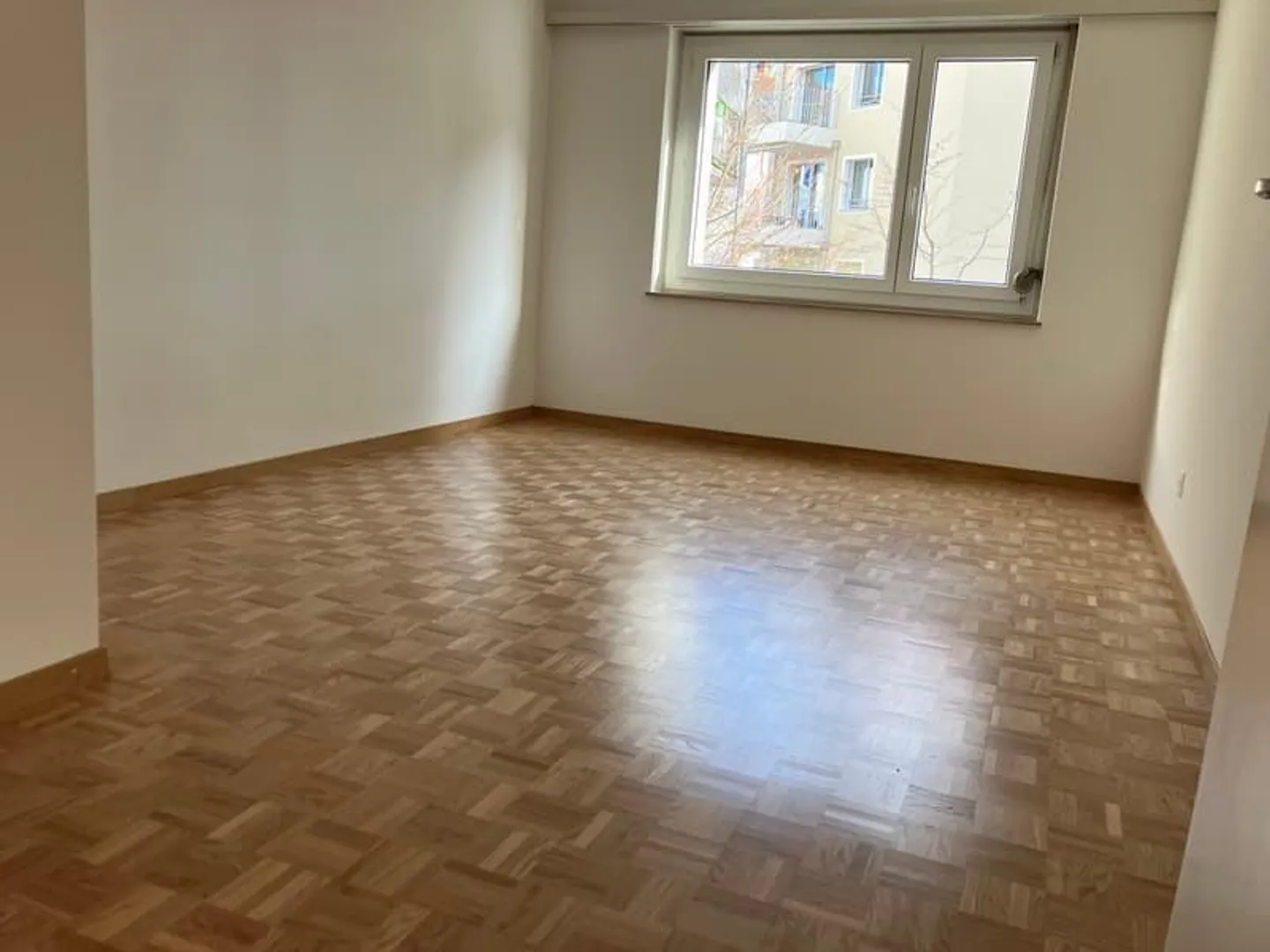 Bel appartement dans un quartier calme - Photo 3 sur 7