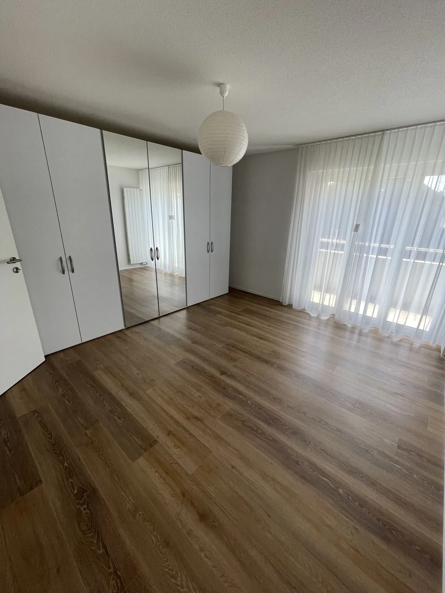 Sunny 3.5-room apartment with roof terrace - Photo 11 of 12