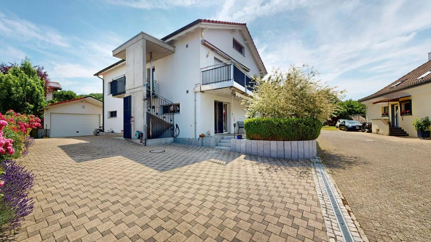 8 Zimmer Einfamilienhaus mit Einliegerwohnung - Foto 1 von 30