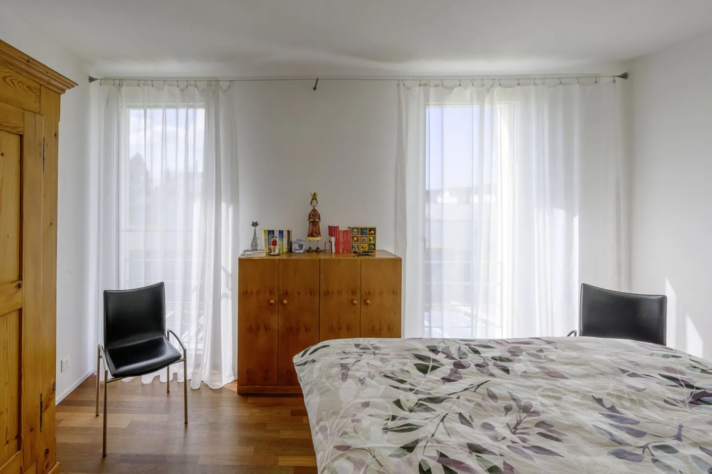 Single-family house with spacious garden in a family-friendly neighborhood - Photo 8 of 13