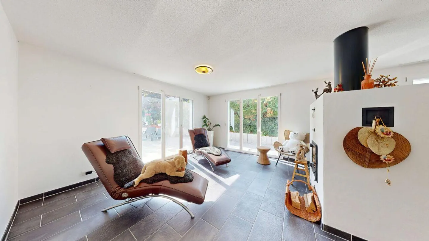 8 Zimmer Einfamilienhaus mit Einliegerwohnung - Foto 8 von 30