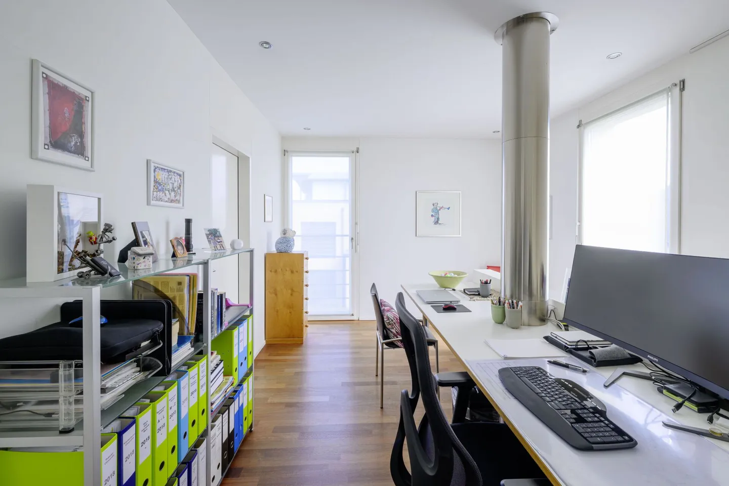 Single-family house with spacious garden in a family-friendly neighborhood - Photo 11 of 13