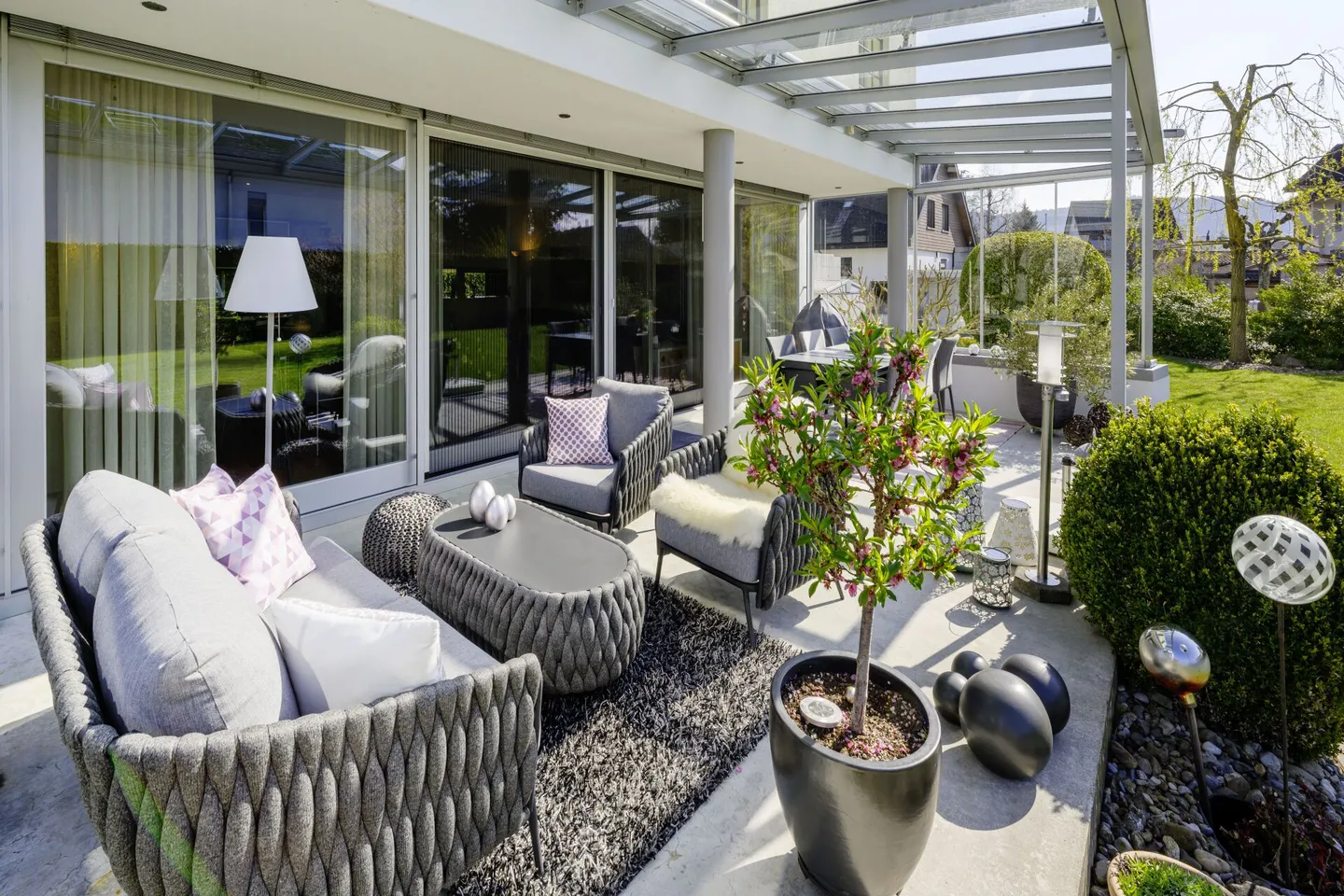 Single-family house with spacious garden in a family-friendly neighborhood - Photo 6 of 13