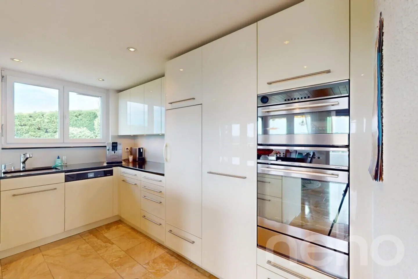 189 m2 large terrace apartment with garden in the idyllic vineyard slope - Photo 7 of 12