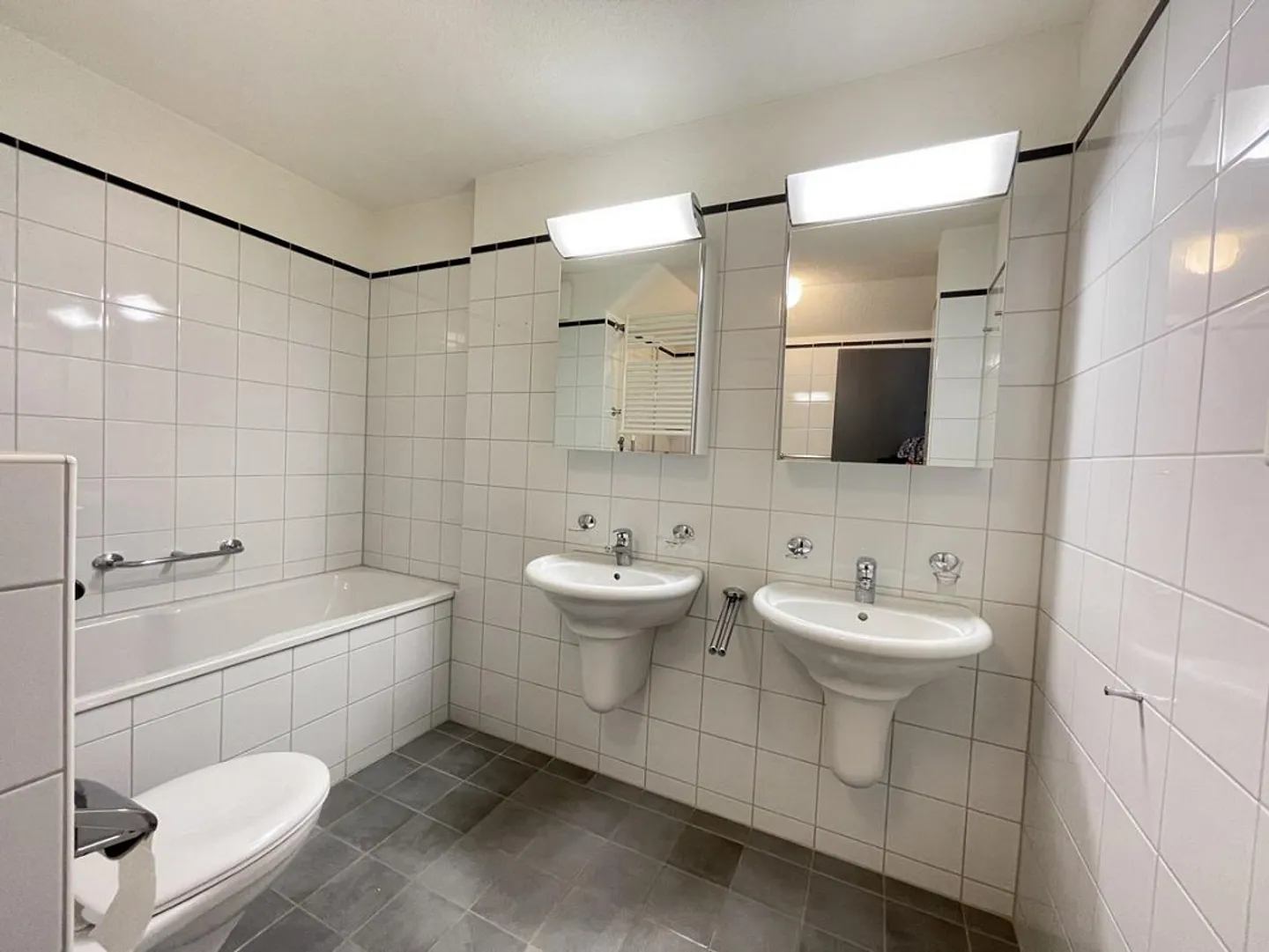 LOGEMENT - ÉLÉGANT, PROXIMITÉ VILLE & NATURE - Photo 6 sur 11