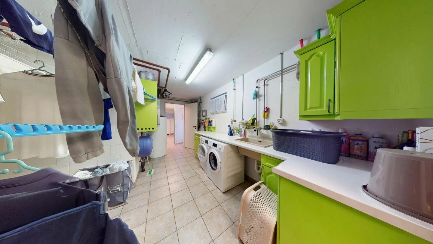 8 Zimmer Einfamilienhaus mit Einliegerwohnung - Foto 21 von 30