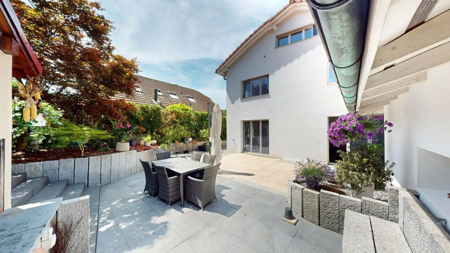 8 Zimmer Einfamilienhaus mit Einliegerwohnung - Foto 23 von 30