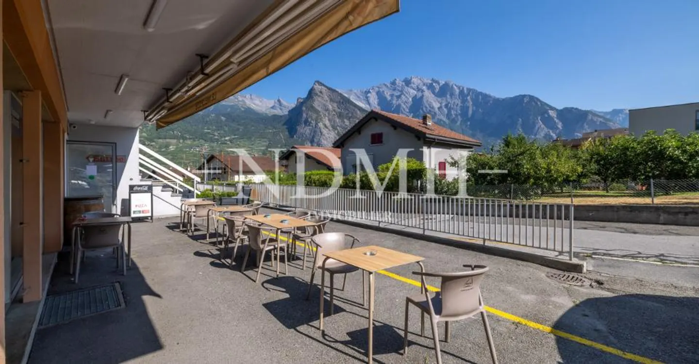 Insieme di lotti commerciali in proprietà condivisa - Foto 9 di 12