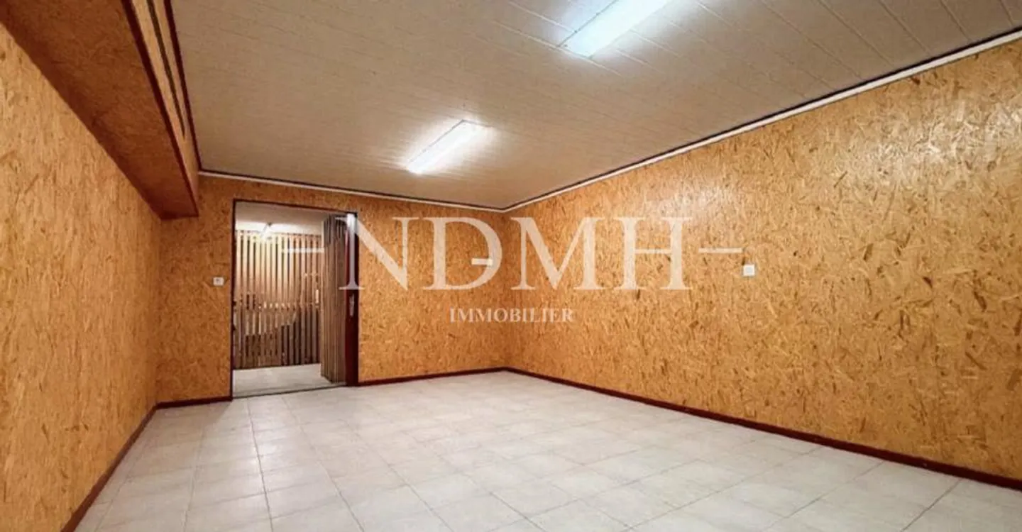 Insieme di lotti commerciali in proprietà condivisa - Foto 11 di 12