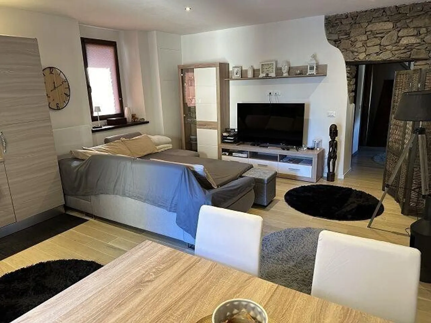 2-family house with 3-room and 2-room apartments in a very quiet... - Photo 12 of 13