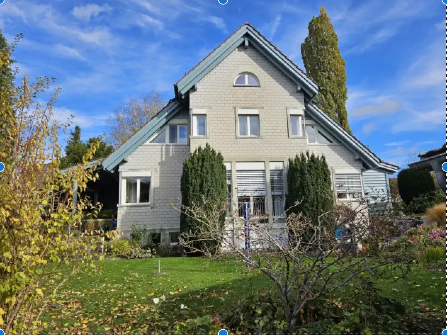Well-maintained spacious 8.5 room single-family home for sale on the southern edge of the old village center of Elgg - Photo 1 of 15
