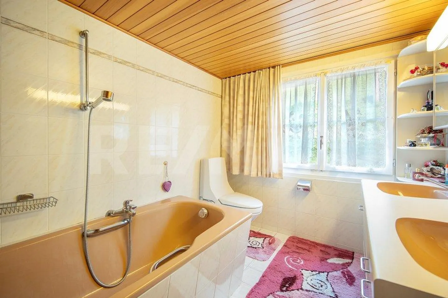 Maison de campagne confortable et bien entretenue de 4,5 pièces avec vue panoramique à couper le souffle dans un emplacement ensoleillé, Siebnen SZ - Photo 7 sur 13