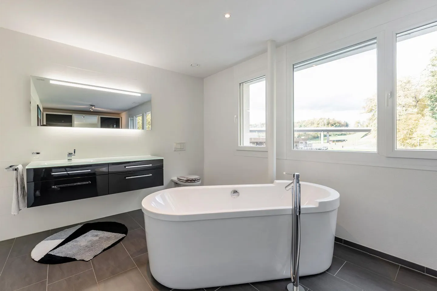 Wohnen am Waldrand mit fantastischer Aussicht - Foto 6 von 12