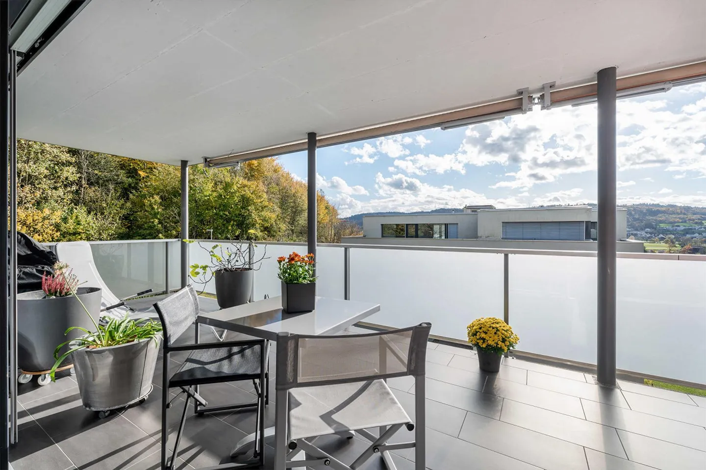 Wohnen am Waldrand mit fantastischer Aussicht - Foto 9 von 12