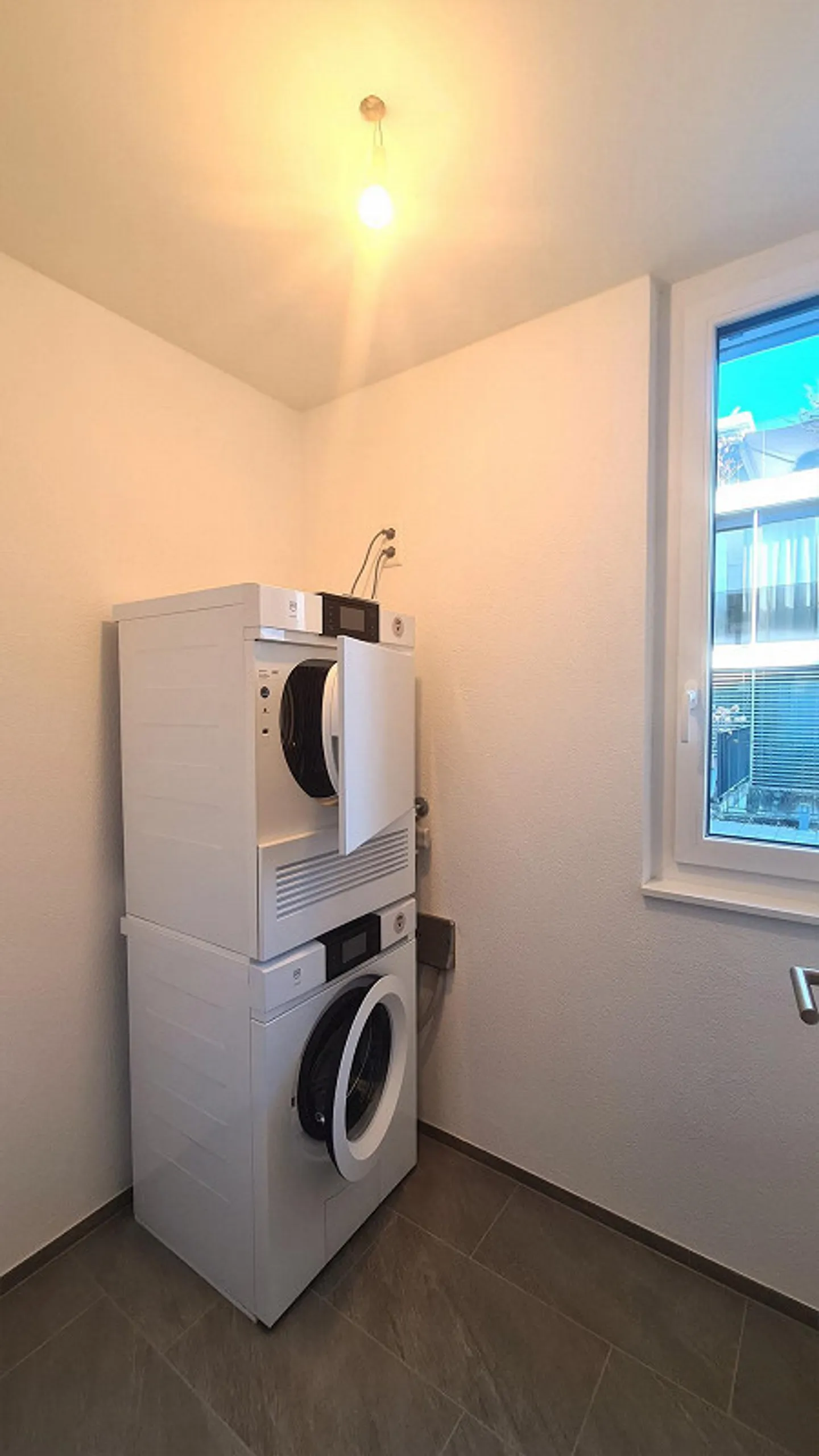 3.5 Zimmerwohnung mit Gartensitzplatz an zentraler Lage - Foto 4 von 6