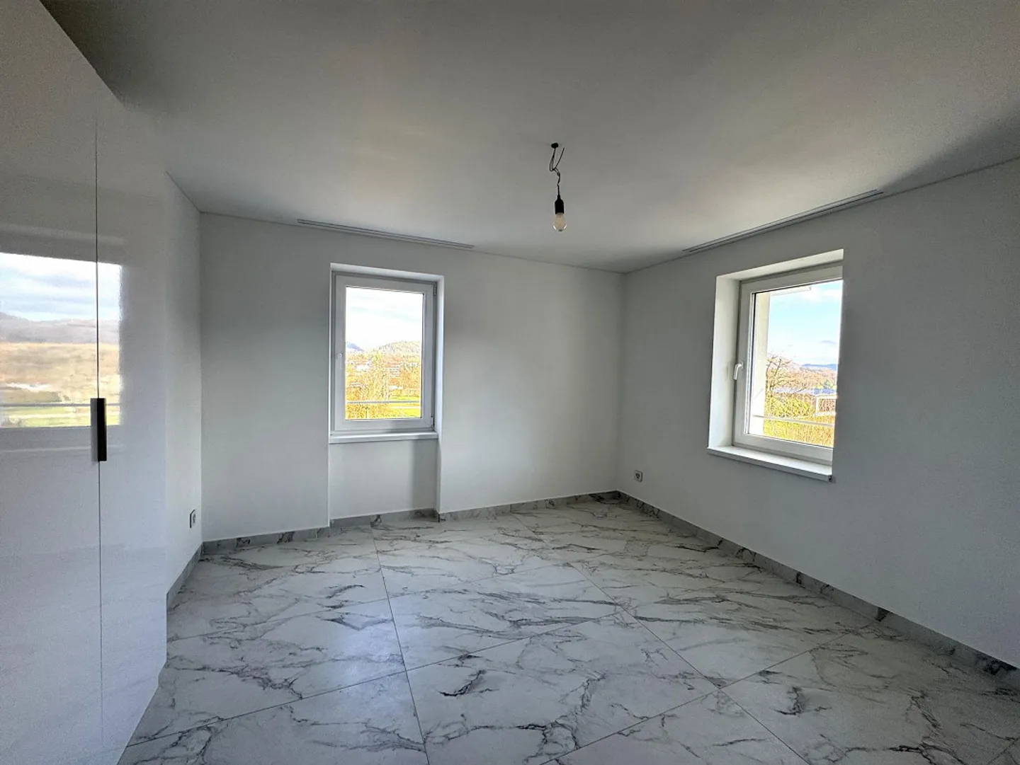 First occupancy - 3.5-room apartment in a central location in Bad Zurzach - Photo 3 of 8