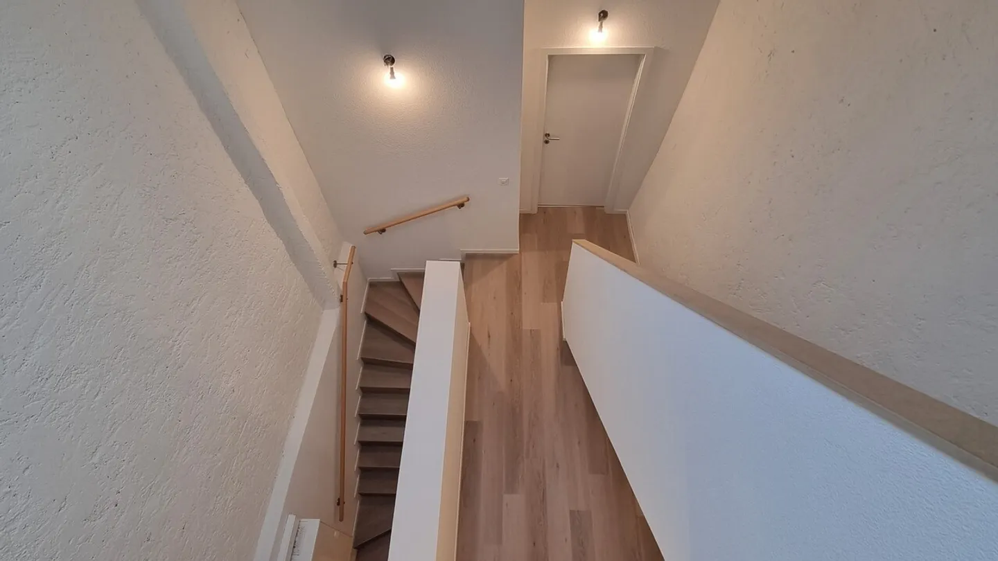 Casa di villaggio con 4 stanze e garage privato - Foto 11 di 11