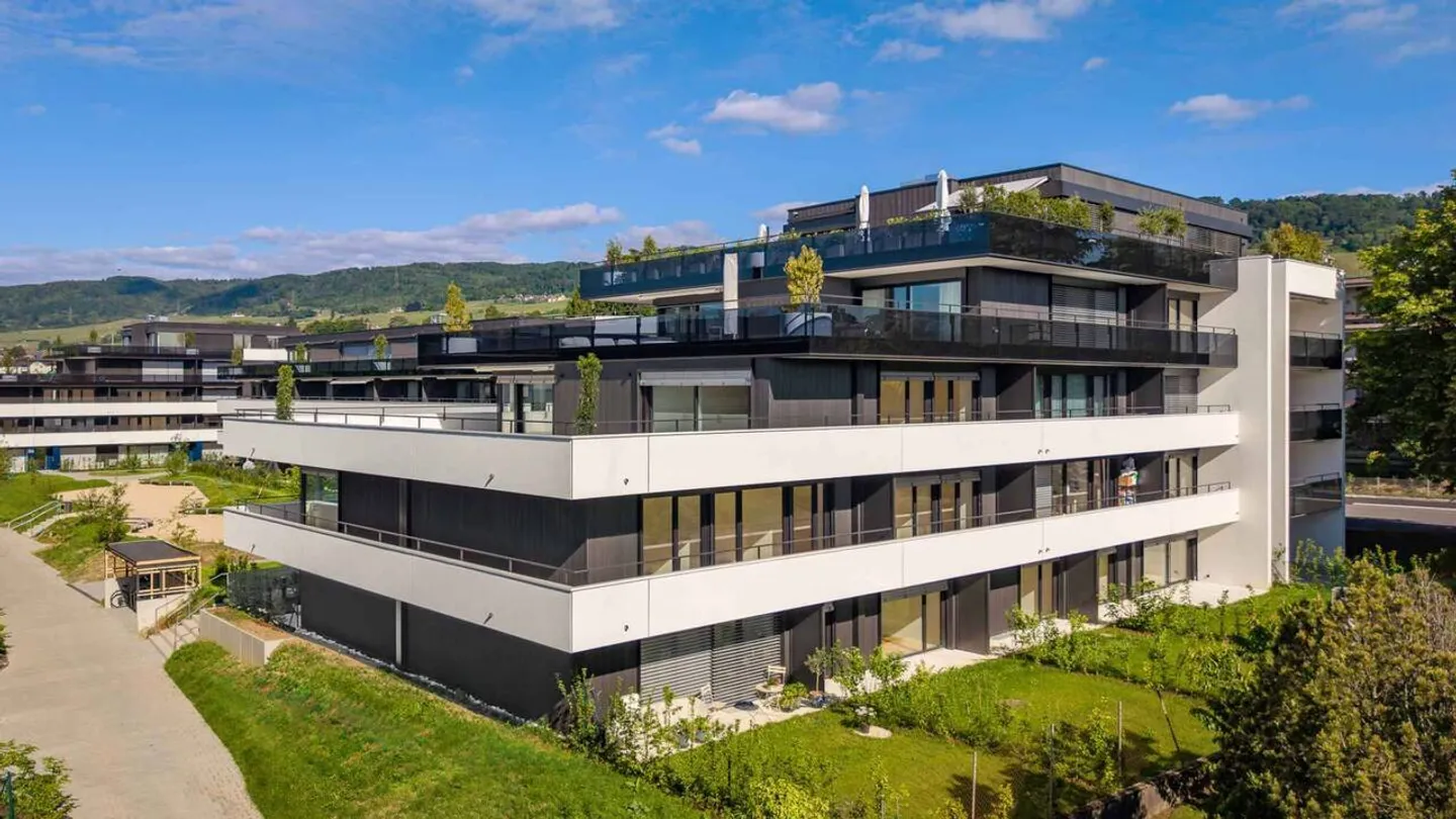 Luxuriöse 4,5-Zimmer-Eckwohnung mit Terrasse - Foto 10 von 13