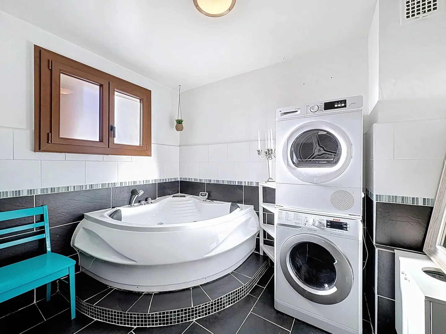 Chalet da sci con 7 camere nel cuore delle 4 Vallées - Foto 13 di 14