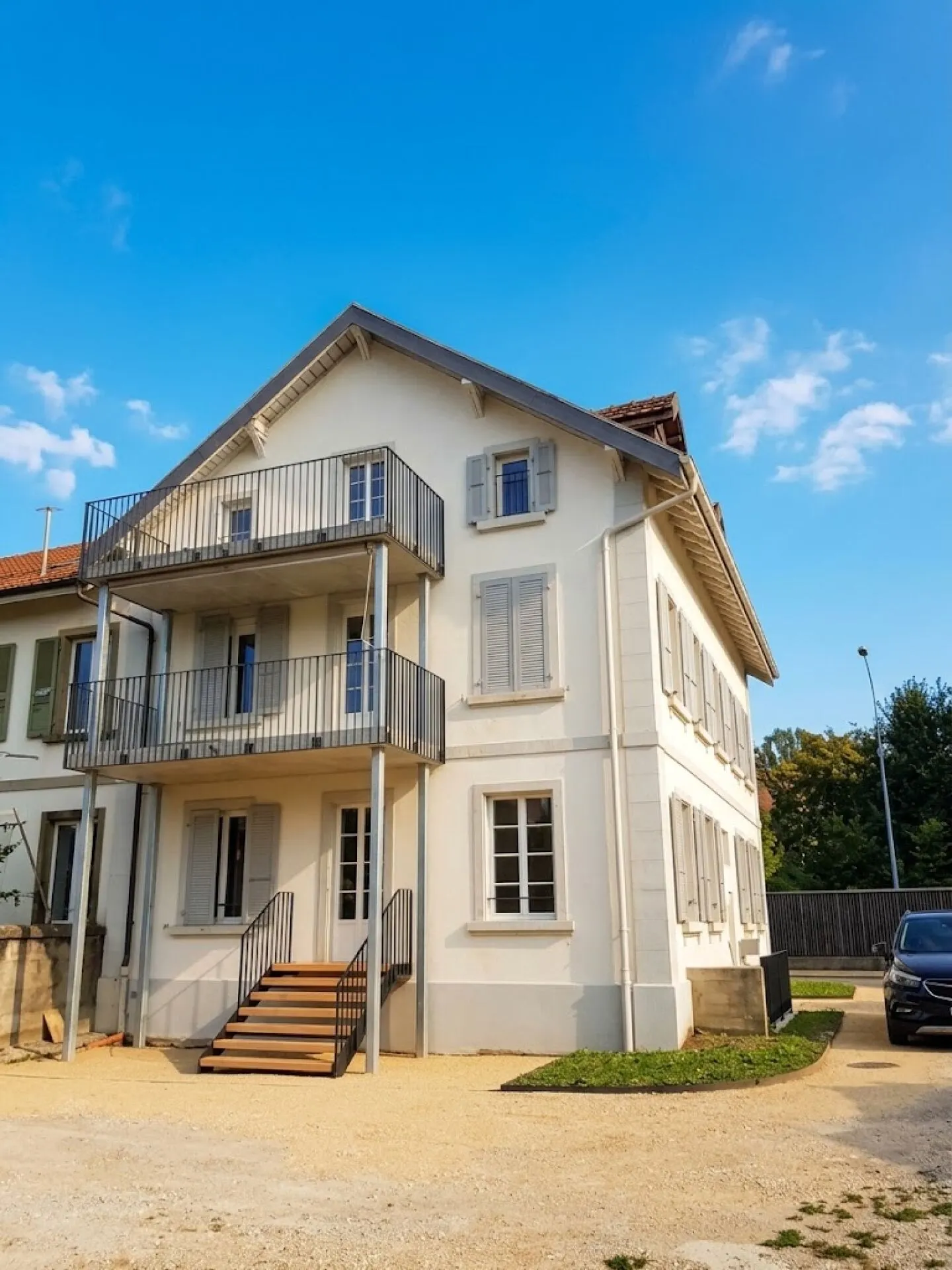 Appartement moderne de 3,5 pièces avec dressing - Photo 1 sur 9