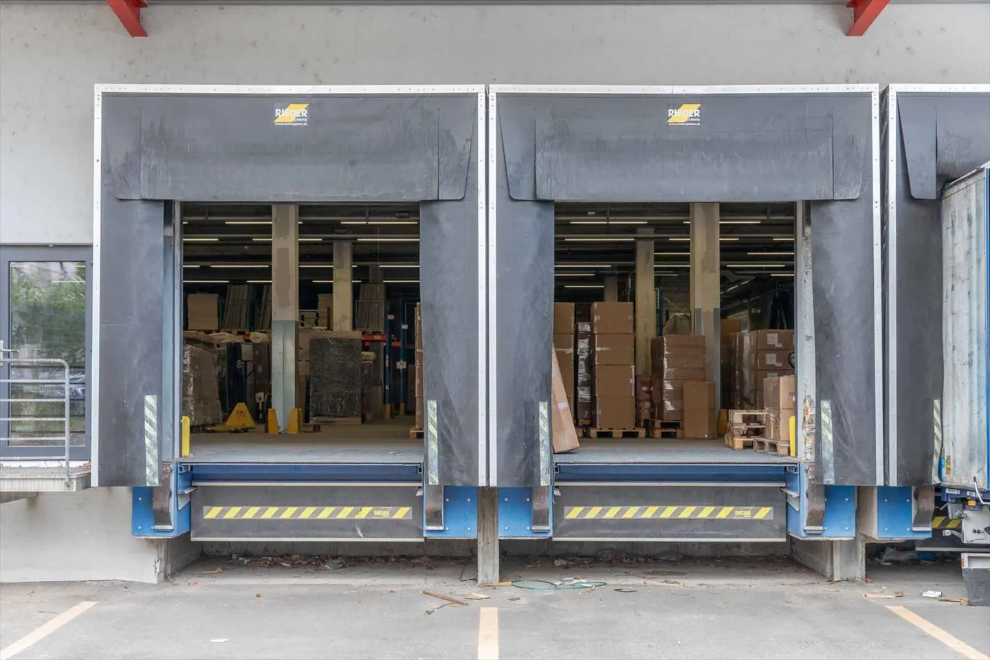 RARE! Lagerfläche ab 2.000 m² im Zentrum von Genf - Foto 4 von 11