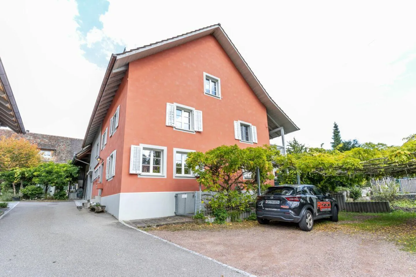 A Place to Arrive: 5.5-Room Gem with Garden Paradise & Swimming Pond - Photo 4 of 19