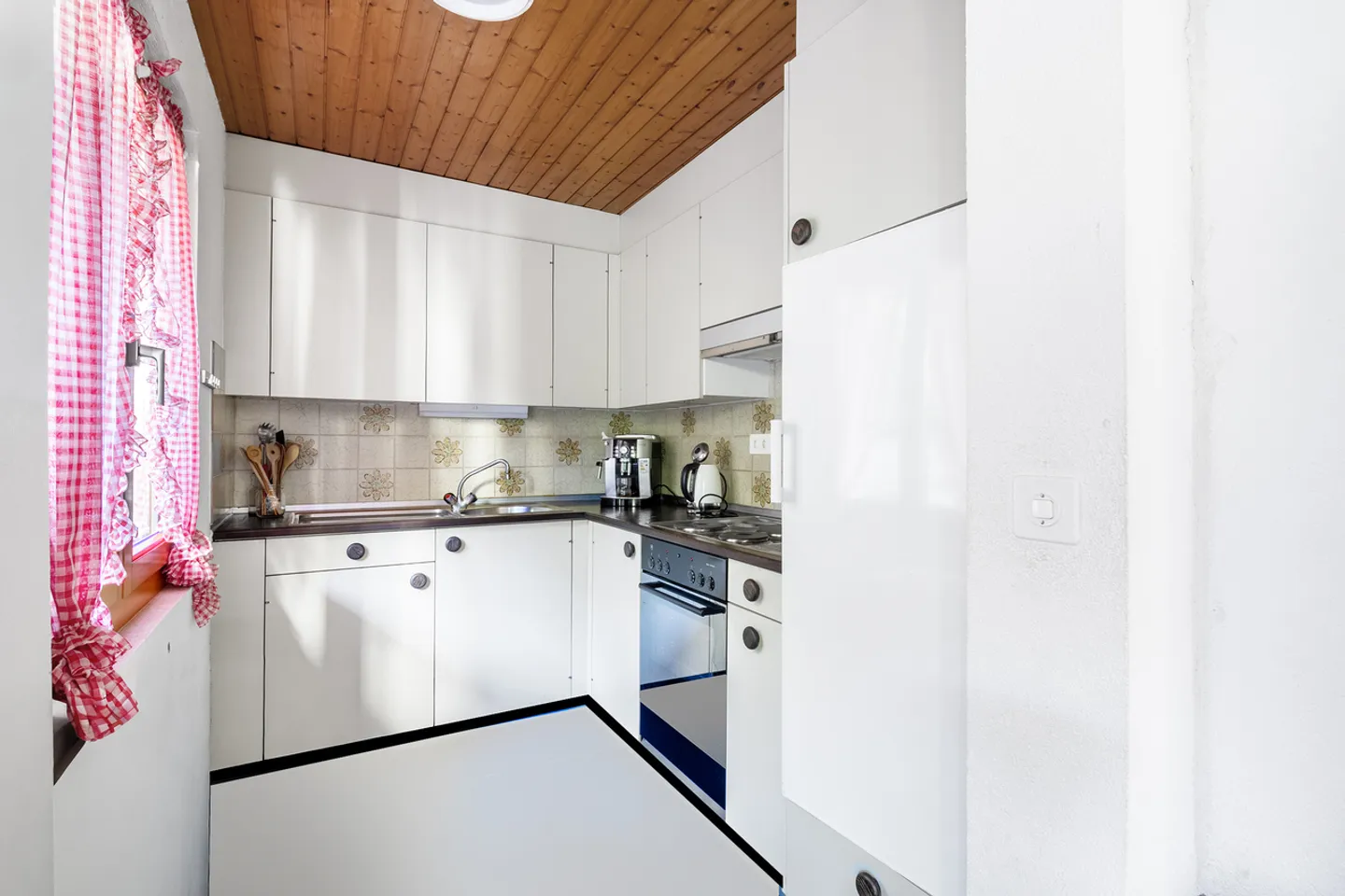 Ruhe, Grün und offene Aussicht nur wenige Minuten von Giubiasco entfernt - Foto 4 von 8