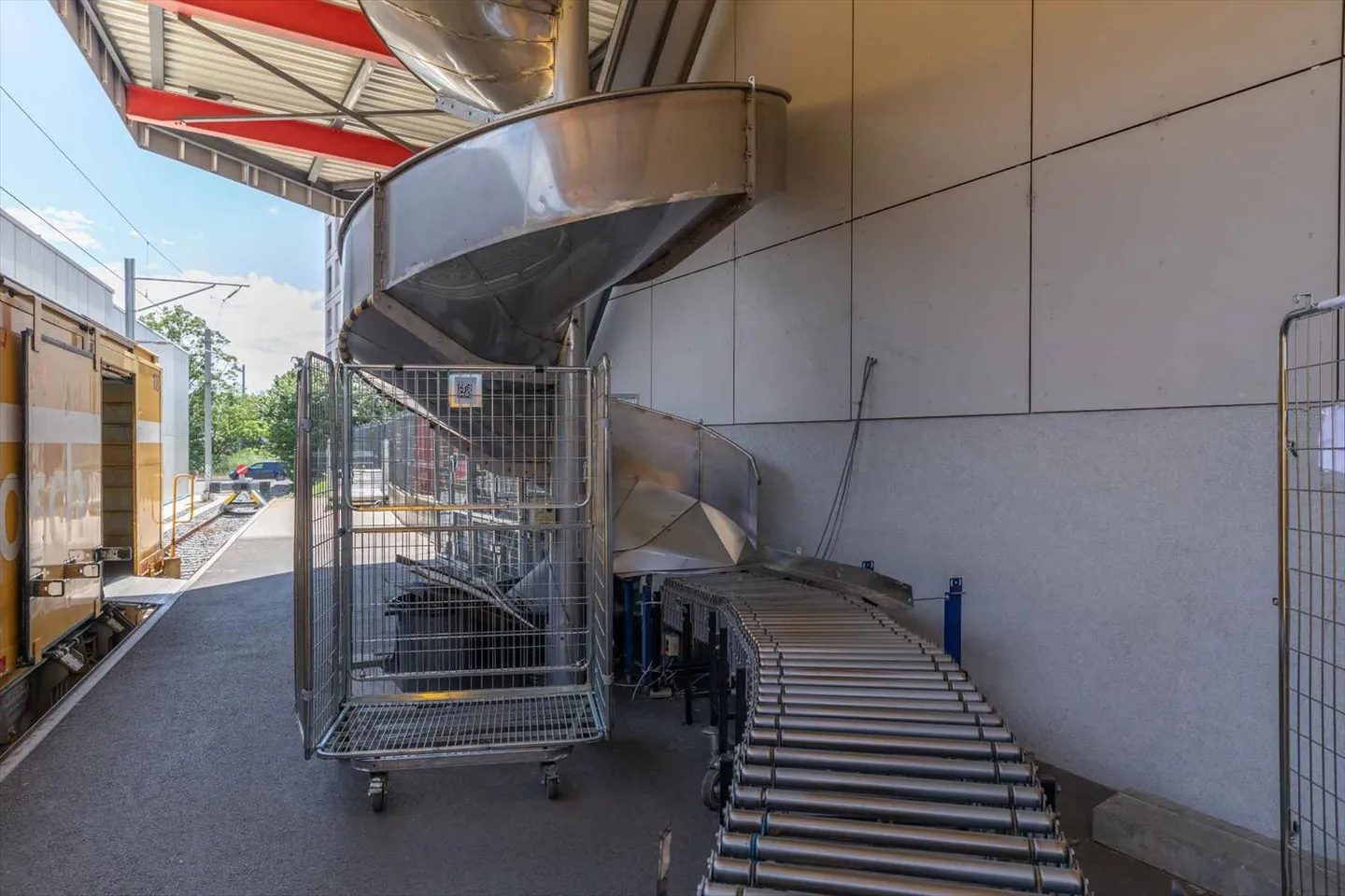 RARE! Lagerfläche ab 2.000 m² im Zentrum von Genf - Foto 8 von 11