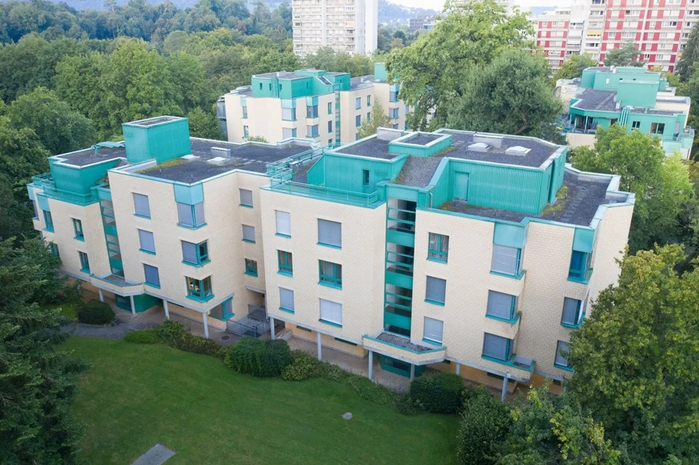 Posti Auto Disponibili - Foto 2 di 2