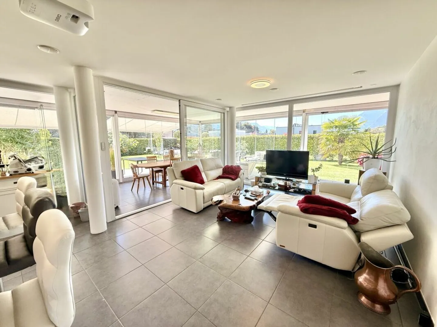 Ground Floor Apartment in the Center of Conthey - Photo 13 of 30
