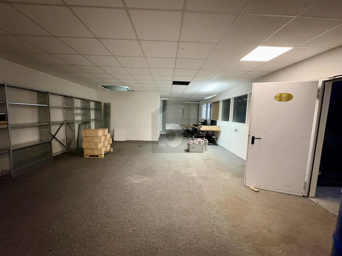 VIELSEITIG NUTZBARE FLÄCHE - Foto 1 von 6