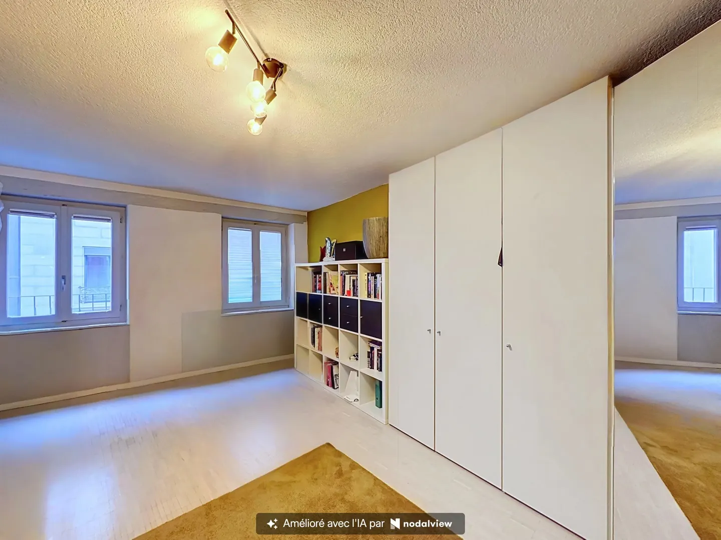 Charming Apartment in Historic Building - Photo 8 of 9