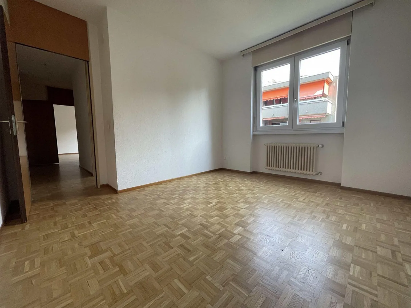 4.5 APARTMENT READY TO MOVE IN WITH INTERNAL PARKING - Photo 6 of 13