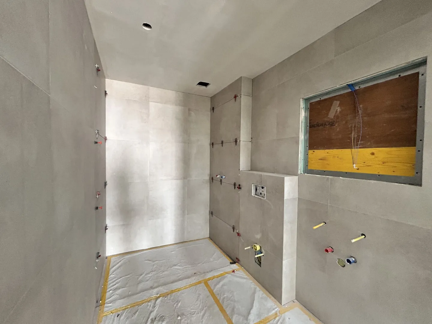 Stunning Villa with Lake View - Photo 4 of 5