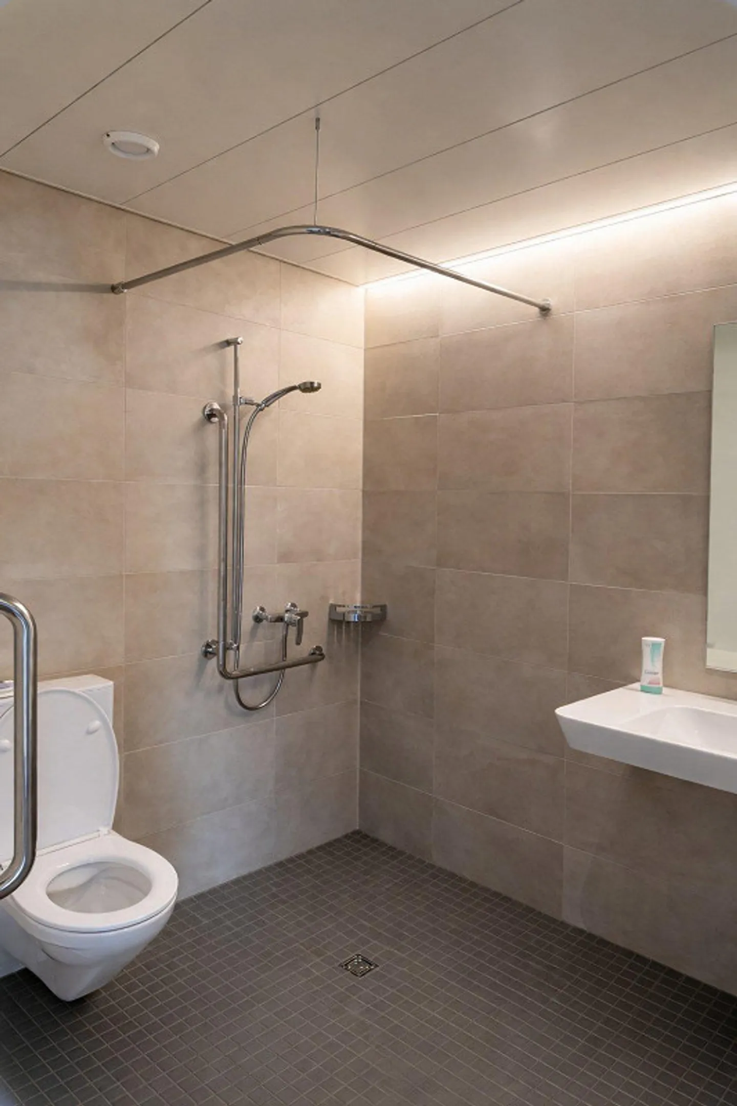 Nel cuore della natura nella città di Lucerna, è possibile vivere comodamente - Foto 4 di 6