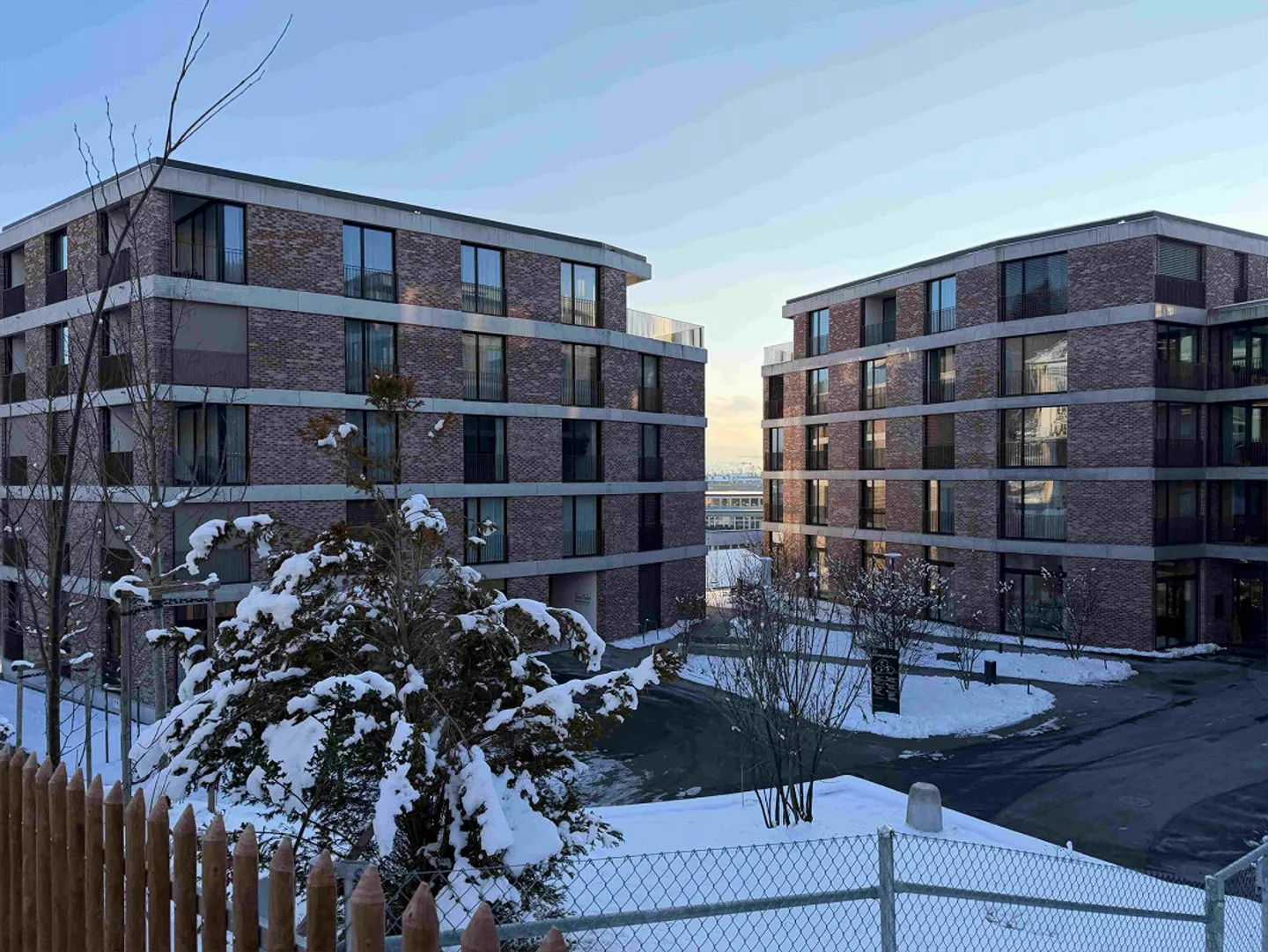 Nel cuore della natura nella città di Lucerna, è possibile vivere comodamente - Foto 1 di 6