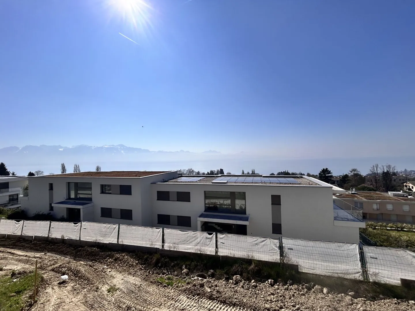 Stunning Villa with Lake View - Photo 2 of 5