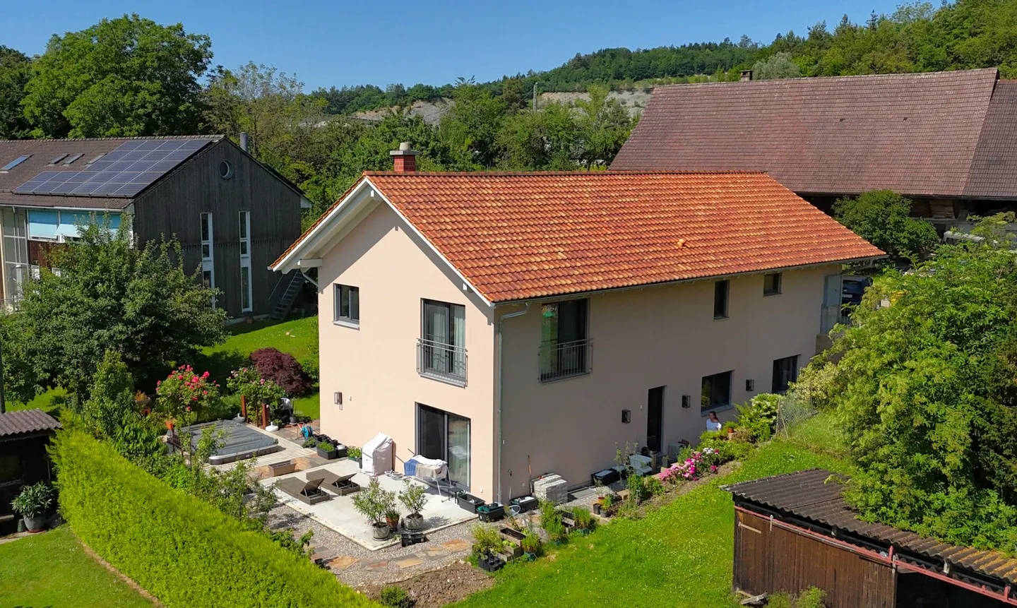 Vita contemporanea classica - Elegante casa unifamiliare di 9,5 stanze con giardino privato, Swimspa e Smart Home a Veltheim - Foto 1 di 30