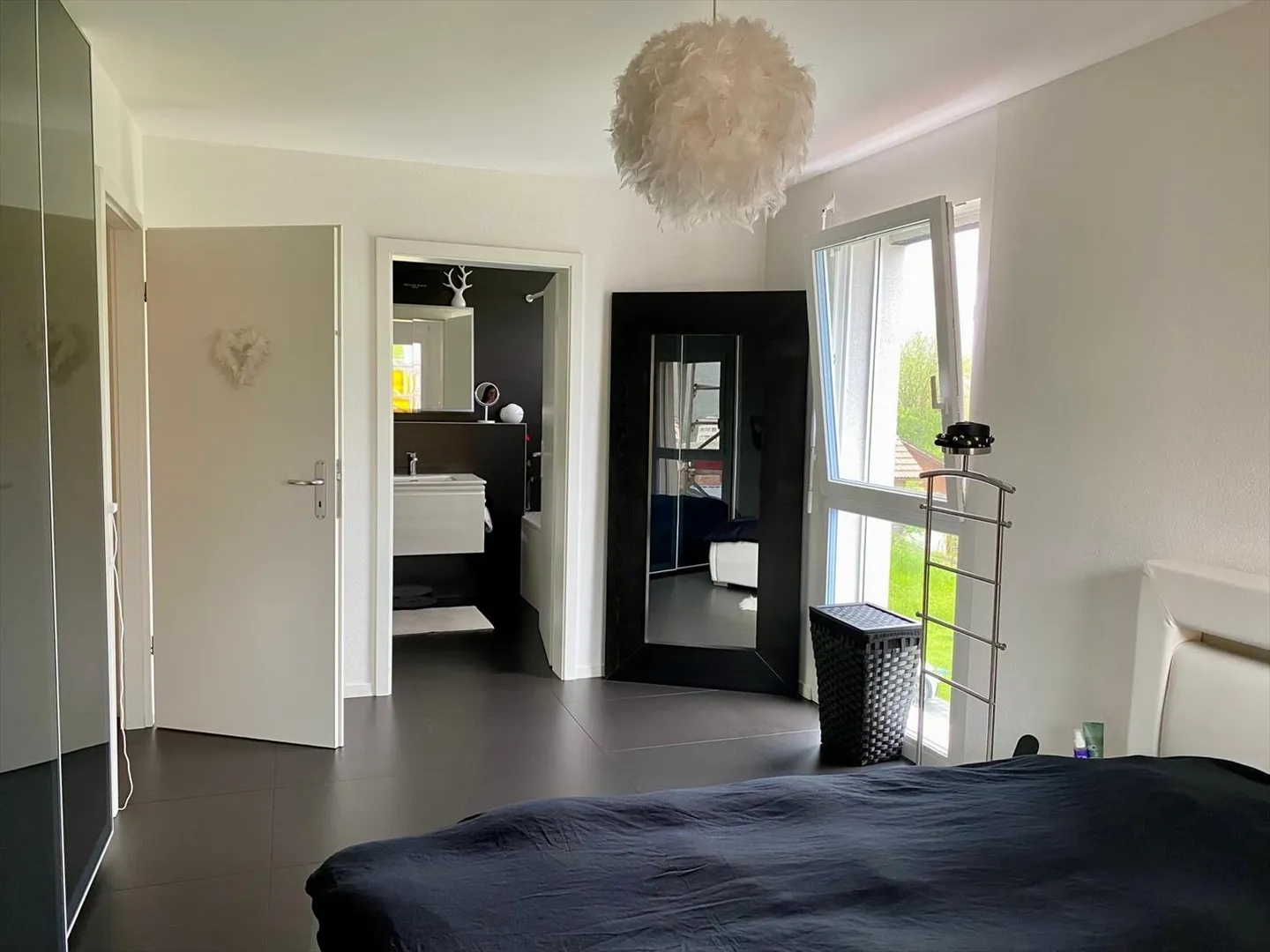 Appartamento moderno, luminoso e spazioso - Foto 3 di 9