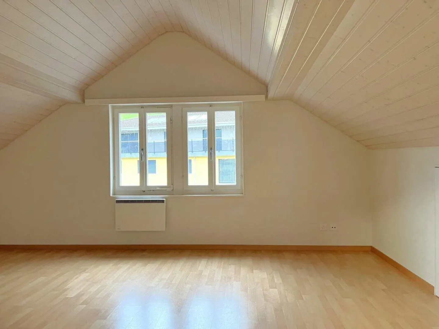 TEMPORAIRE - Appartement de 2,5 pièces près de la gare de Schwyz - Photo 4 sur 6